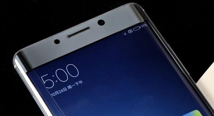 Слухи: Xiaomi Mi Note 3 получит всё