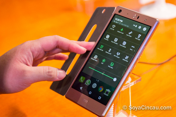 Смартфон Acer Liquid X2 будет работать с тремя картами SIM