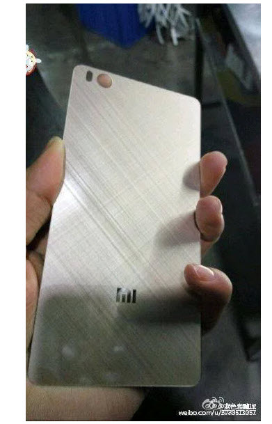 Появились фотографии задней панели смартфона Xiaomi Mi 5 