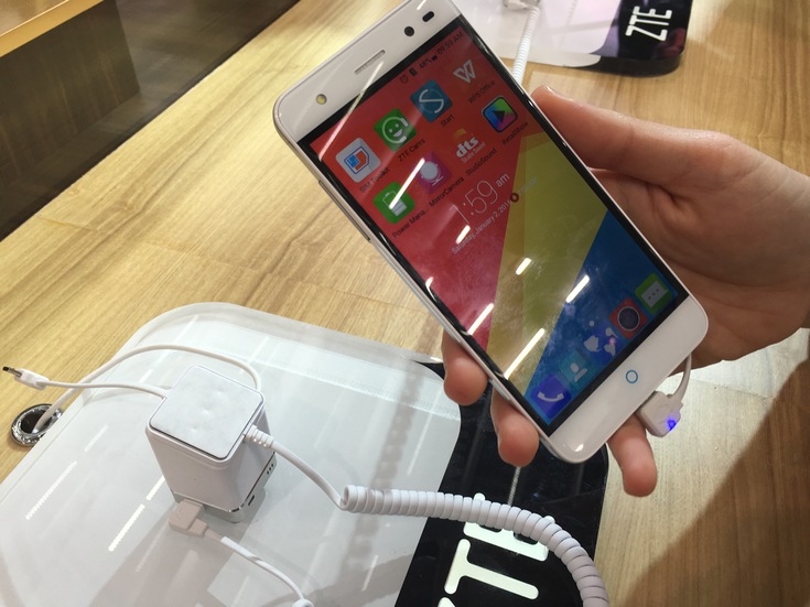 Анонсированы цельнометаллические смартфоны ZTE Blade V7 и Blade V7 Lite (фото с выставки)
