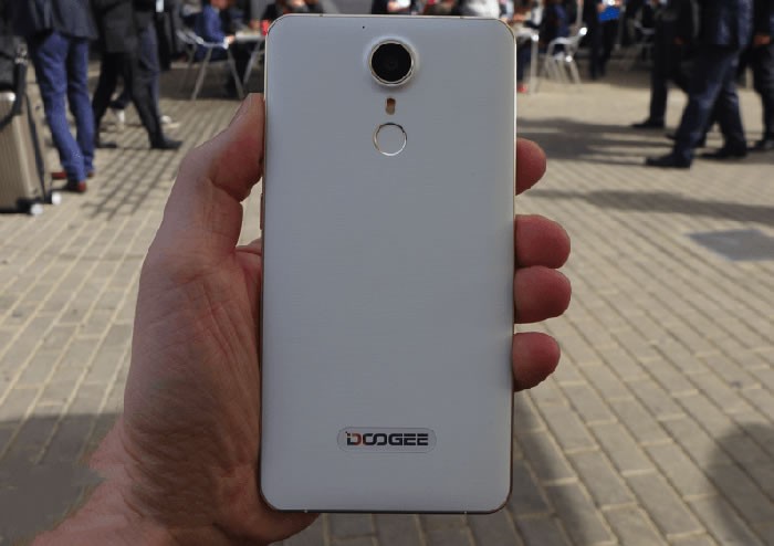 Doogee F7 