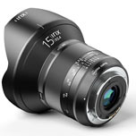 Маркировка полнокадрового объектива Irix 15mm f/2.4 Blackstone светится в темноте