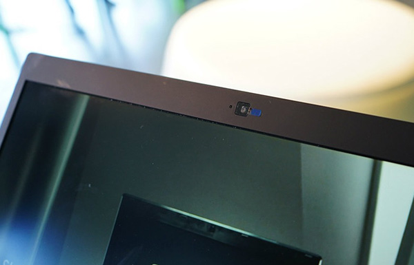 Acer TravelMate P658