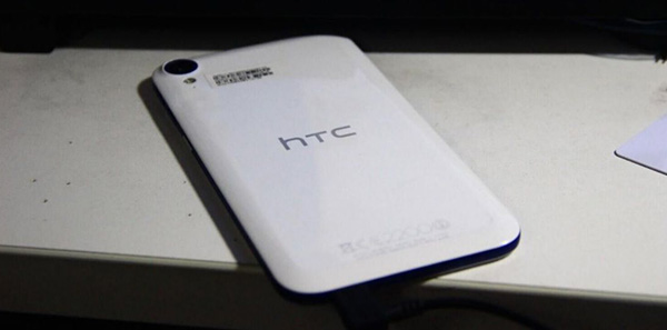 HTC Desire 830 показался на фото