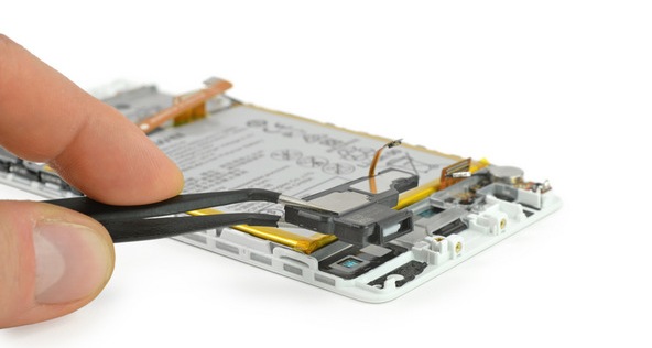 Huawei P9 заработал у iFixit семь баллов