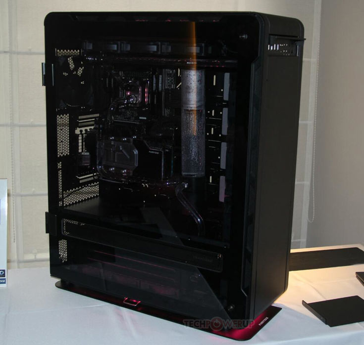 Стенка корпуса. Phanteks Enthoo Elite. Phanteks Enthoo Elite Size. Корпус Фантекс Элит. Enthoo Elite watercooling.