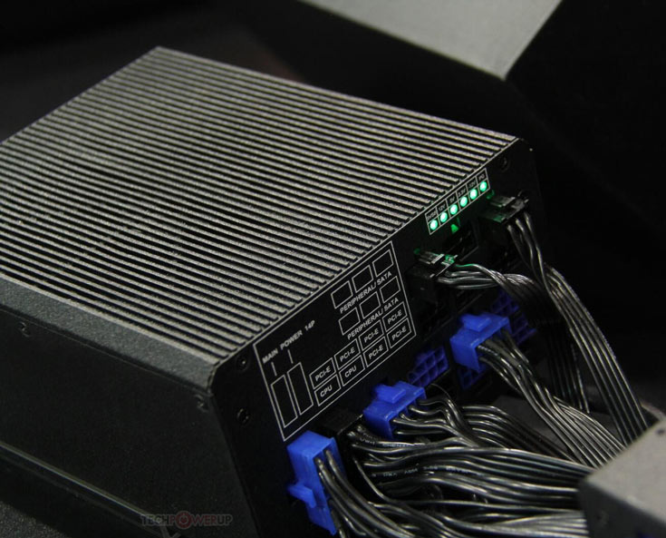 Блок питания Rosewill Tokamak мощностью 1500 Вт имеет сертификат 80 Plus Titanium