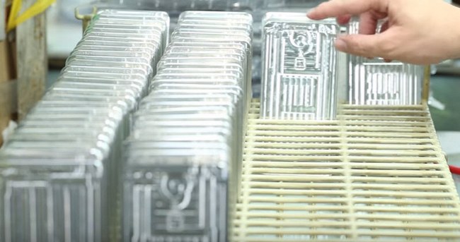 Смартфон UMi Super проходит через 125 этапов производства