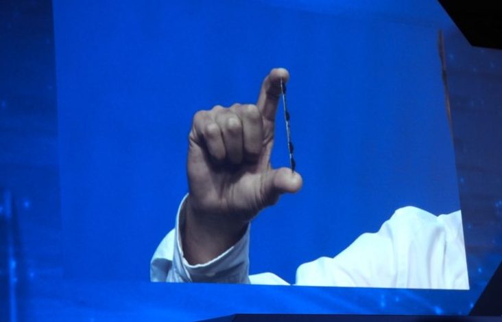 Микро-ПК Intel Euclid наделит роботов способностью видеть окружающее пространство