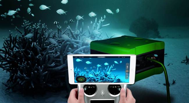 Подводный дрон CCROV оснащен камерой с разрешением 4К и шестью движителями