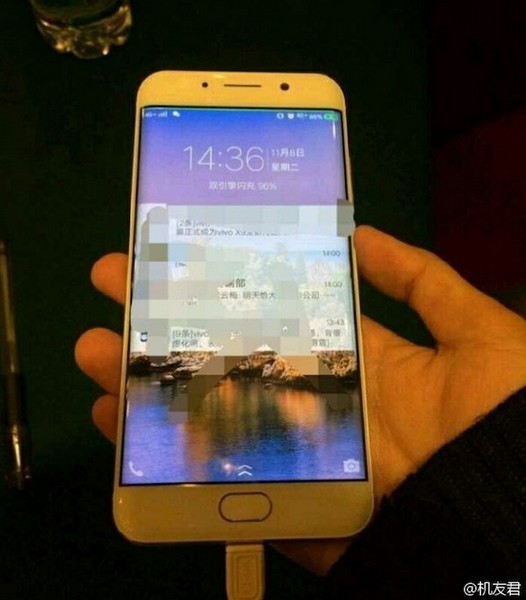 Смартфон Vivo Xplay 6 получит изогнутый дисплей