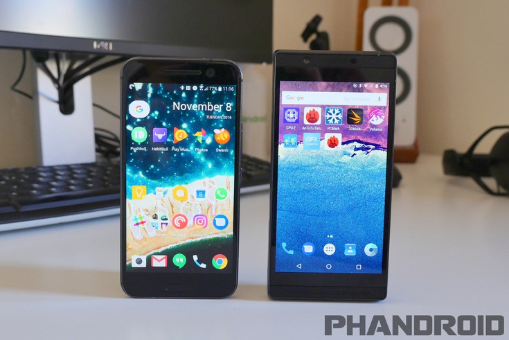 Смартфон Google Project Ara позирует на множестве фотографий