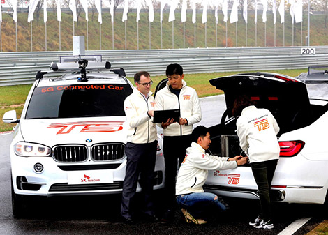 BMW создала два автомобиля T5 с оборудованием 5G