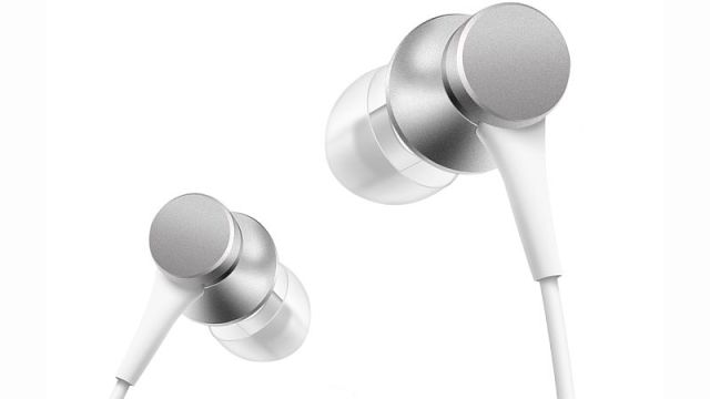 Наушники Xiaomi Piston Fresh стоят всего $4