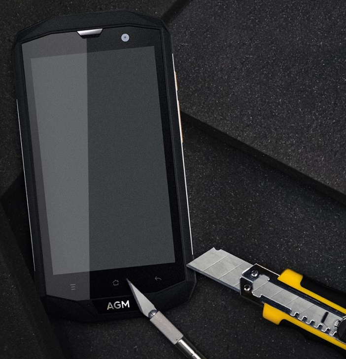 Смартфон AGM A8 соответствует требованиям стандарта IP68