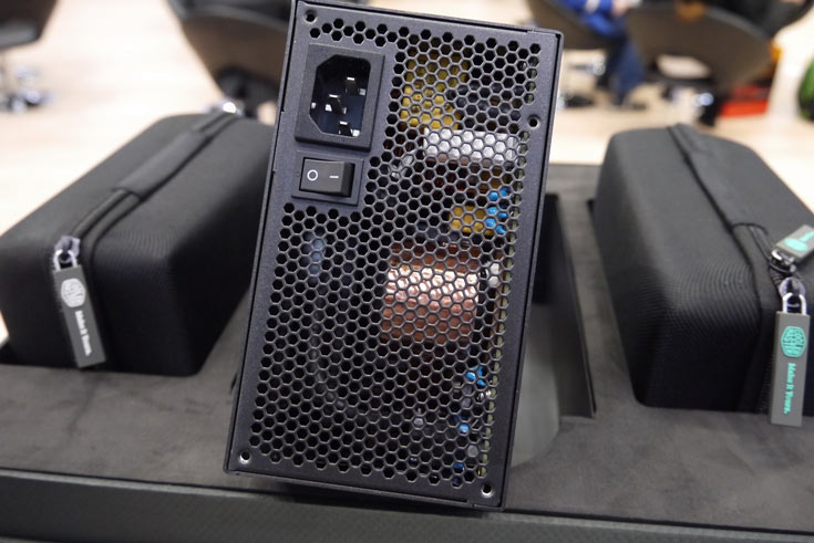 Блок питания Masterwatt Maker 1200 MIJ