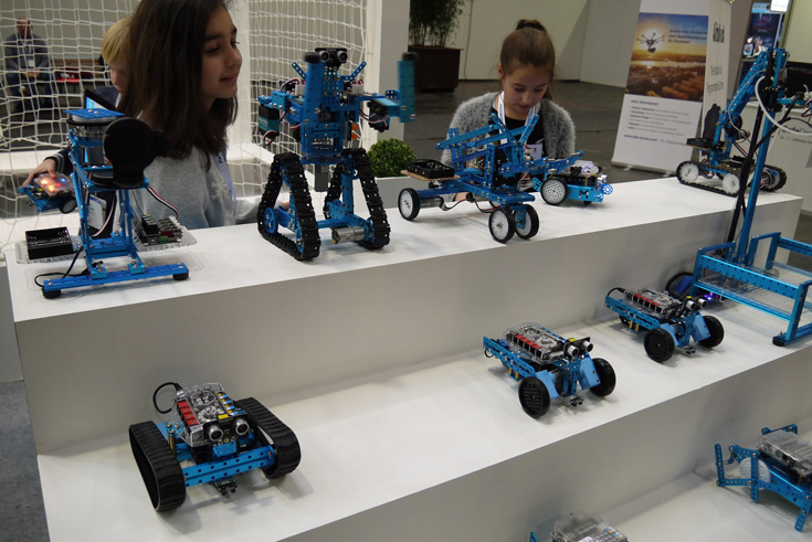 Makerobots предлагает конструкторы для создания роботов