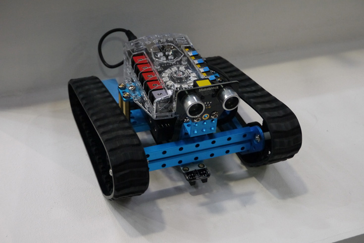 Makerobots предлагает конструкторы для создания роботов