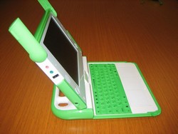 MIT OLPC XO ноутбук