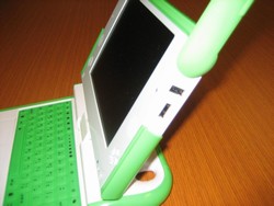 MIT OLPC XO ноутбук